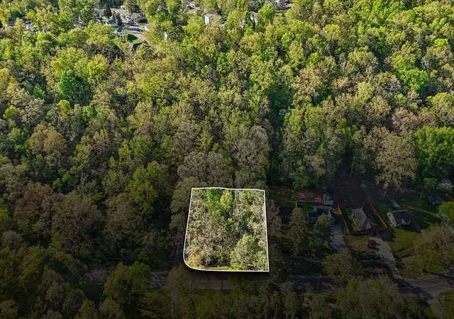 Homes for sale in Chattanooga, TN | 1018 Shallowford Rd, Chattanooga, TN 37411 | MLS# 1532262
