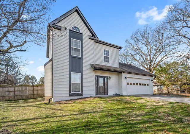 Photo 3 of Single family home for sale at 7506 Hewitt Ln, Chattanooga, TN 37421 | MLS# 1532271 | Listing updated on 2026-04-10