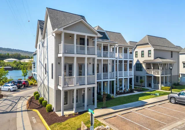 1st image of 691 Mariner Wy #72, Chattanooga, TN 37402 | MLS# 1532402