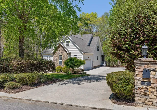 Homes for sale in Ringgold, GA | 37 Azalea Dr, Ringgold, GA 30736 | MLS# 1532366