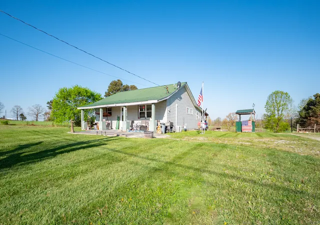 3rd image of 1107 Summer City Rd, Pikeville, TN 37367 | MLS# 1532503