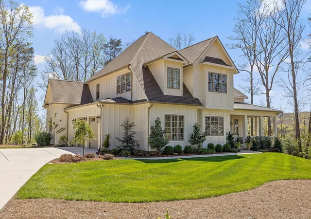 2nd image of 1375 Wintergreen Ln, Signal Mountain, TN 37377 | MLS# 1532418