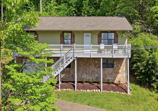 3rd image of 69 Ridgewood Trl, Ringgold, GA 30736 | MLS# 1532884