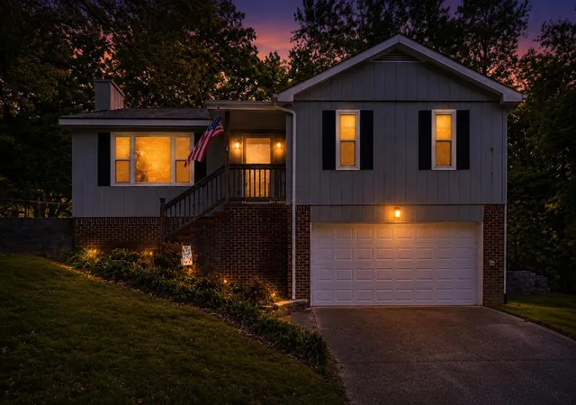 Homes for sale in Ringgold, GA | 195 Brownwood Cir, Ringgold, GA 30736 | MLS# 1532580