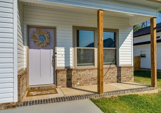 Photo 1 of Sale Pending at 104 Rock Brg Dr, Ringgold, GA 30736 | MLS# 1532630 | Listing updated on 2026-05-15
