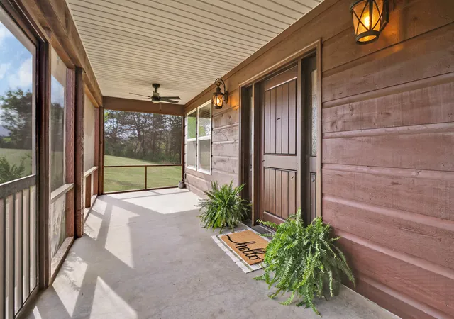 Homes for sale in Pikeville, TN | 137 Whirlwind Ln, Pikeville, TN 37367 | MLS# 1532651