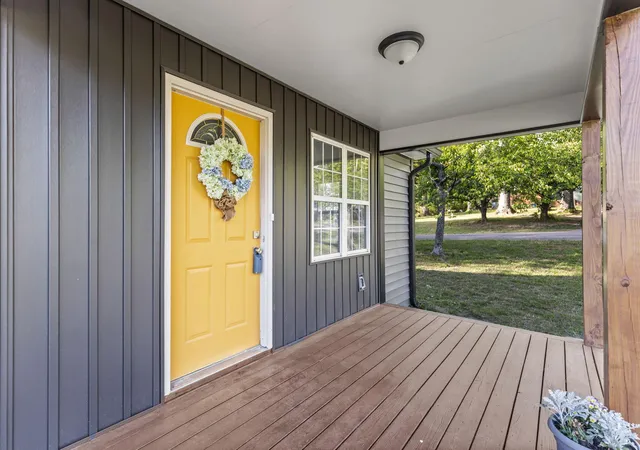Photo 3 of Single family home for sale at 2500 SE Woodland Dr, Cleveland, TN 37323 | MLS# 1532579 | Listing updated on 2026-07-27