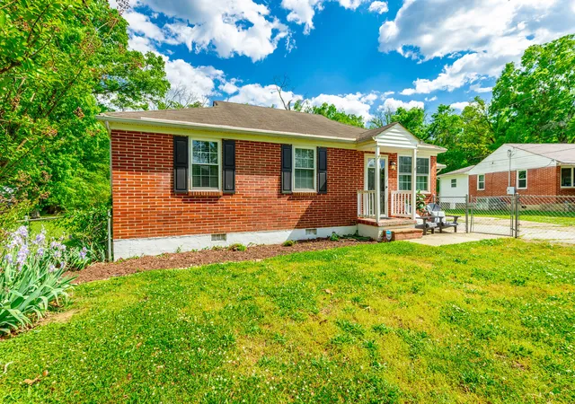 Homes for sale in Fort Oglethorpe, GA | 43 Pegram Cir, Fort Oglethorpe, GA 30742 | MLS# 1533275
