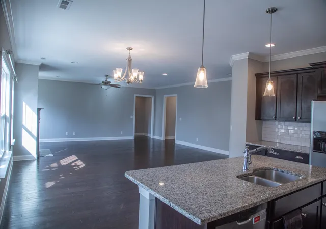 4th image of 565 Lakeshore Cove Dr, Fort Oglethorpe, GA 30742 | MLS# 1532887