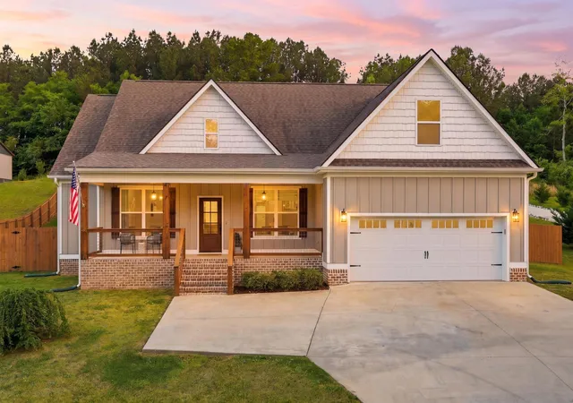 1st image of 831 Dedmon Rd, Ringgold, GA 30736 | MLS# 1533981