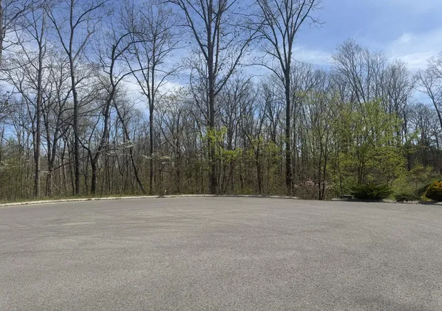 Homes for sale in Signal Mountain, TN | 2401 Anchor Trl #81, Signal Mountain, TN 37377 | MLS# 1532851