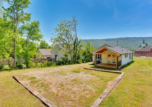 Photo 3 of Single family home for sale at 37 Myrtle Ave, Chattanooga, TN 37419 | MLS# 1533298 | Listing updated on 2026-10-23