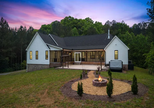 3rd image of 1618 Van Davis Rd Nw, Charleston, TN 37310 | MLS# 1534005