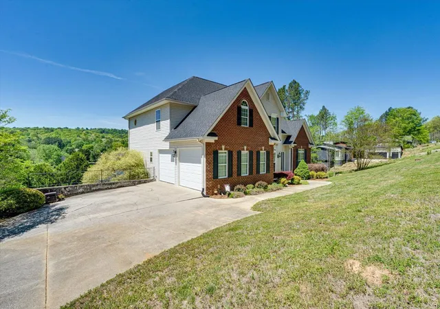 Photo 2 of Single family home for sale at 451 Cherokee Lake Dr, Ringgold, GA 30736 | MLS# 1533167 | Listing updated on 2026-09-17