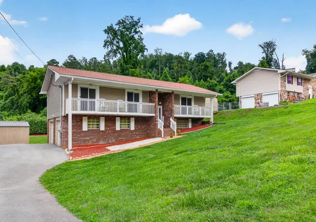 3rd image of 2932 Old Britain Cir, Chattanooga, TN 37421 | MLS# 1533137