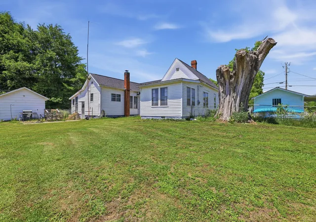 Homes for sale in Whitwell, TN | 220 E Georgia Ave, Whitwell, TN 37397 | MLS# 1533134