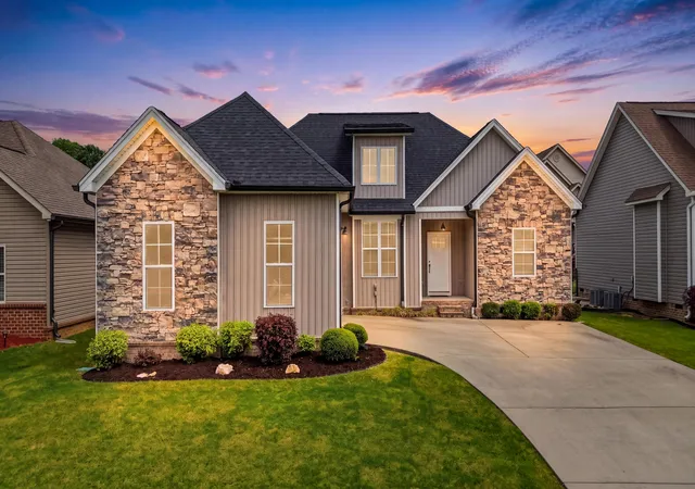 Photo 1 of Sale Pending at 2824 Firethorne Ln, Chattanooga, TN 37421 | MLS# 1533296 | Listing updated on 2026-08-25