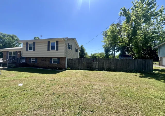 Homes for sale in Fort Oglethorpe, GA | 583 Pinewood Cir, Fort Oglethorpe, GA 30742 | MLS# 1533441