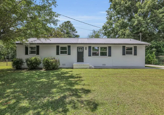 Homes for sale in Chickamauga, GA | 475 Hiawatha Cir, Chickamauga, GA 30707 | MLS# 1533430
