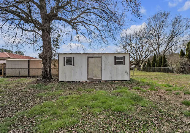 Homes for sale in Hixson, TN | 7803 Middle Valley Rd, Hixson, TN 37343 | MLS# 1533414