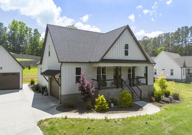Homes for sale in Ringgold, GA | 879 Dedmon Rd, Ringgold, GA 30736 | MLS# 1533561