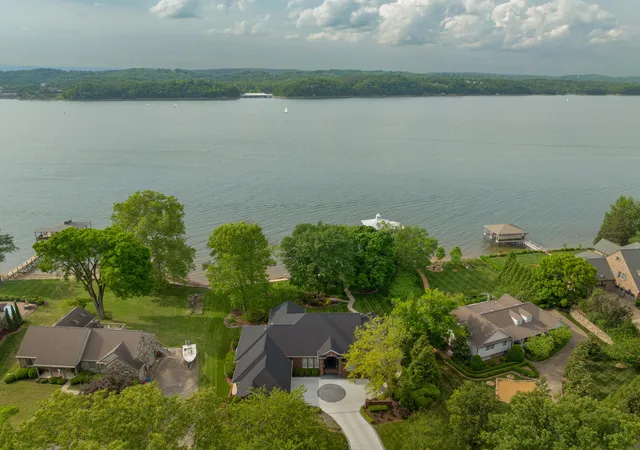 2nd image of 4925 Bal Harbor Cir, Chattanooga, TN 37416 | MLS# 1533850