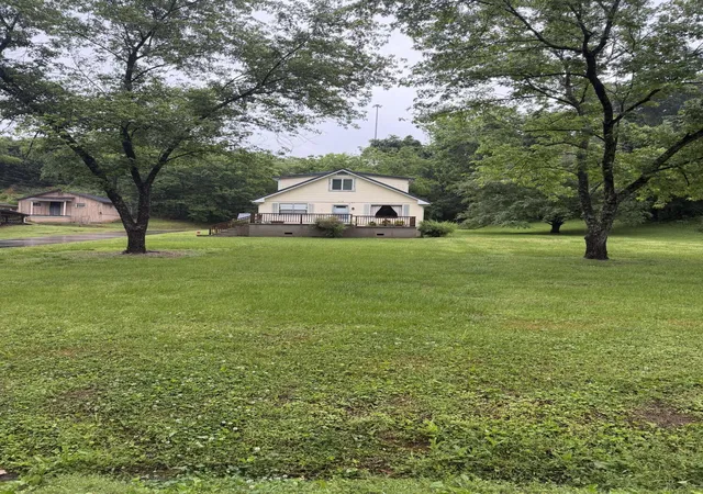 1st image of 1142 Pineville Rd, Chattanooga, TN 37405 | MLS# 1533657