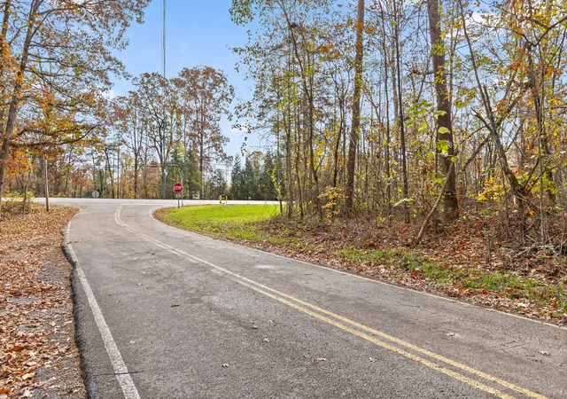 5th image of 612 Miles Rd, Signal Mountain, TN 37377 | MLS# 1533631