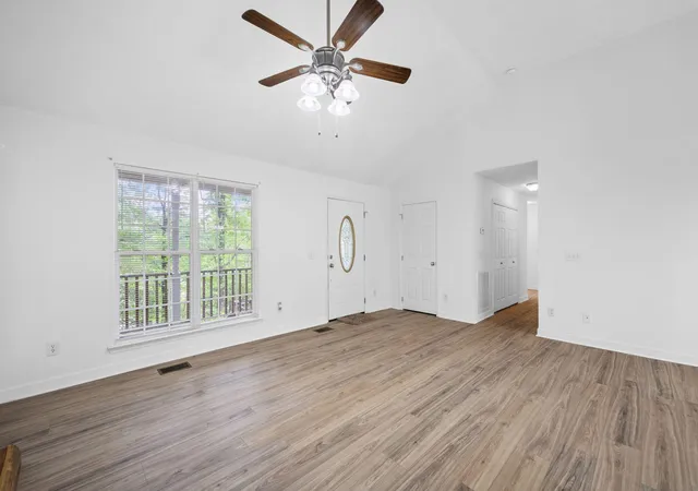 Photo 4 of Single family home for sale at 6904 Spinmaker Cvs, Ooltewah, TN 37363 | MLS# 1533708 | Listing updated on 2026-09-08