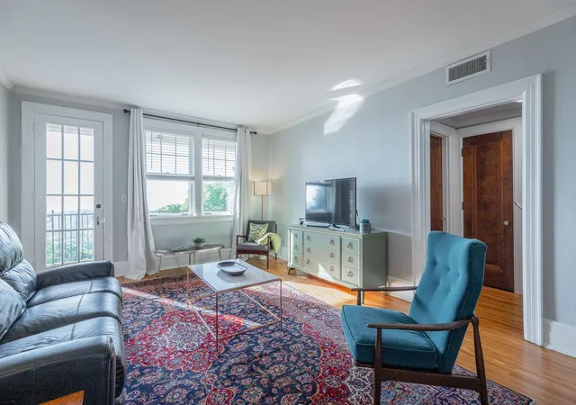 Homes for sale in Chattanooga, TN | 190 N Crest Rd #10, Chattanooga, TN 37404 | MLS# 1533952