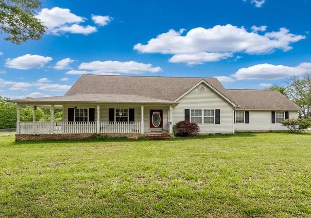 Photo 1 of Single family home for sale at 1473 Pine Grv Rd, Ringgold, GA 30736 | MLS# 1533624 | Listing updated on 2026-07-31
