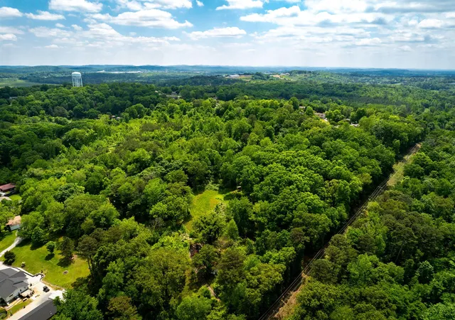 3rd image of 6130 Champion Rd, Chattanooga, TN 37416 | MLS# 1533613