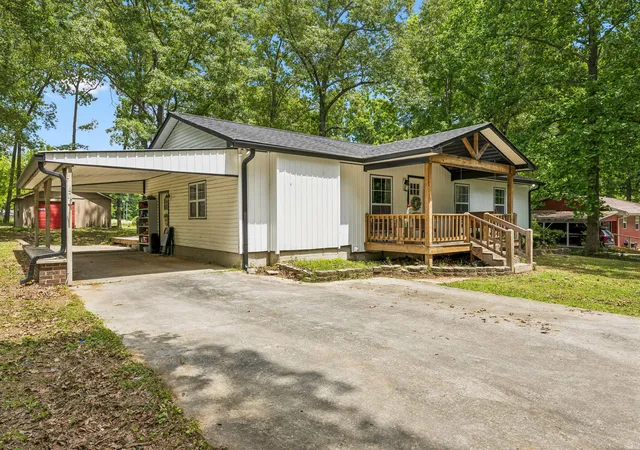 Homes for sale in Winchester, TN | 240 Myers Rd, Winchester, TN 37398 | MLS# 1534787