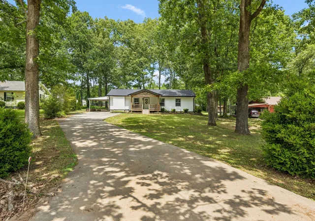 Homes for sale in Winchester, TN | 240 Myers Rd, Winchester, TN 37398 | MLS# 1534787