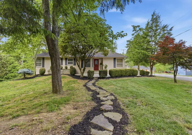 3rd image of 617 Mill St, Kingston, TN 37763 | MLS# 1535845