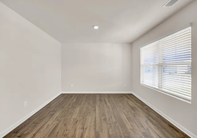 3rd image of 109 English Oak Lane, Athens, TN 37303 | MLS# 1533827