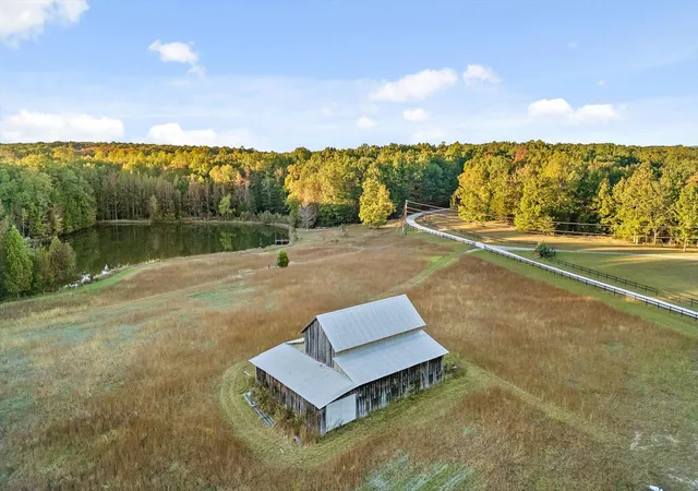 Photo 3 of Single family home for sale at 895 Hidden Brow Rd, Menlo, GA 30731 | MLS# 1533904 | Listing updated on 2026-09-08