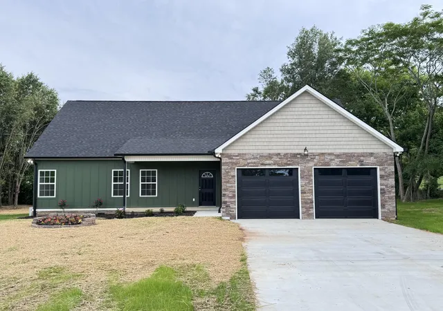 1st image of 71 Black Circle Spur, La Fayette, GA 30728 | MLS# 1534394