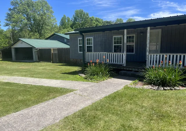 Photo 1 of Single family home for sale at 1106 Red Bud Rd, Soddy Daisy, TN 37379 | MLS# 1533991 | Listing updated on 2026-05-08