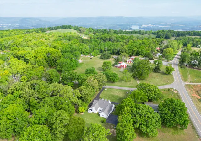 Photo 3 of Single family home for sale at 2526 County Rd 194, Bryant, AL 35958 | MLS# 1534799 | Listing updated on 2026-09-04