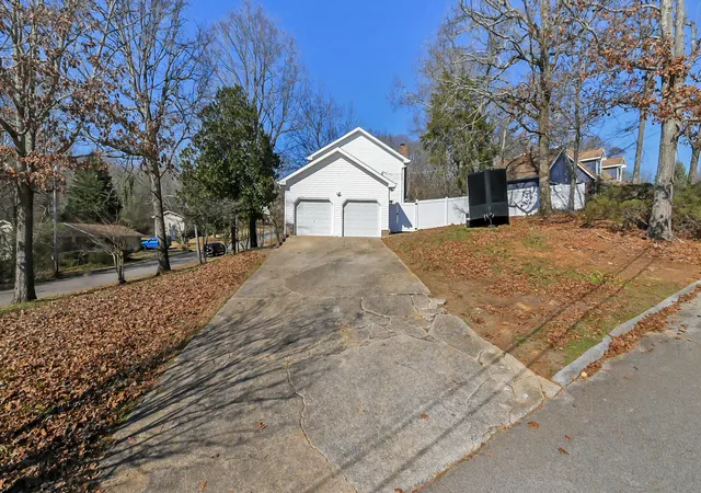 Homes for sale in Hixson, TN | 1843 Hidden Harbor Rd, Hixson, TN 37343 | MLS# 1533973