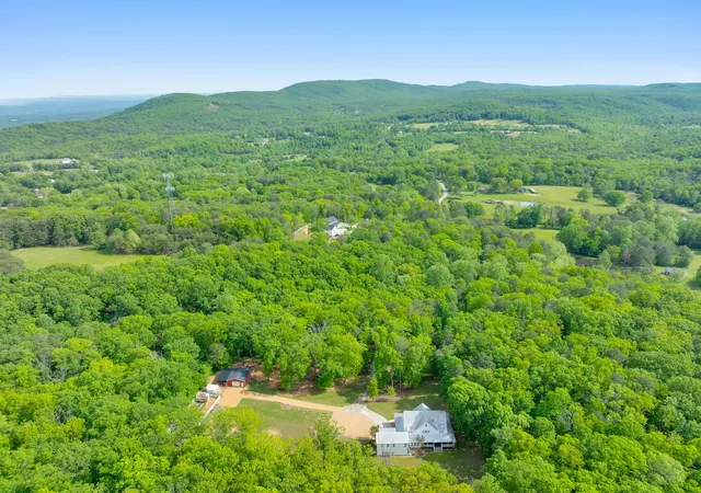 Homes for sale in Lookout Mountain, GA | 524 Payne Chapel Rd, Lookout Mountain, GA 30750 | MLS# 1534061