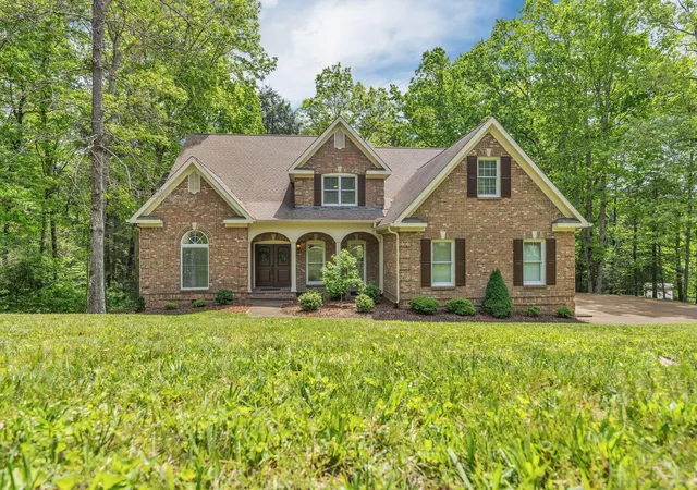Homes for sale in Signal Mountain, TN | 308 Creekshire Dr, Signal Mountain, TN 37377 | MLS# 1534132