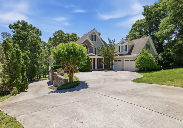 Photo 3 of Sale Pending at 1627 Windstone Dr, Ringgold, GA 30736 | MLS# 1534887 | Listing updated on 2026-08-27