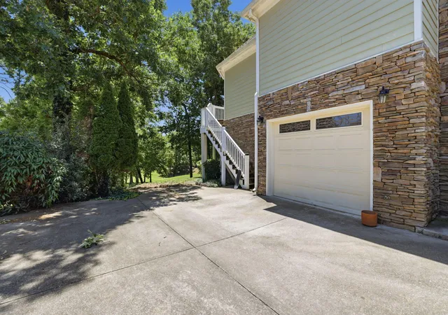 Photo 3 of Sale Pending at 1627 Windstone Dr, Ringgold, GA 30736 | MLS# 1534887 | Listing updated on 2026-08-27