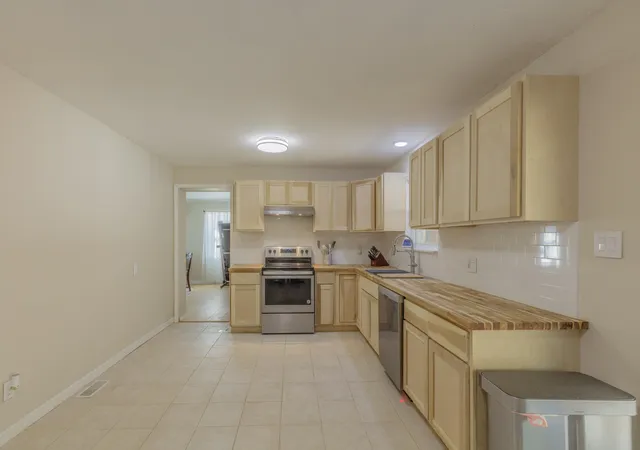 Photo 4 of Sale Pending at 1144 Ridgeway Rd, La Fayette, GA 30728 | MLS# 1534062 | Listing updated on 2026-08-16