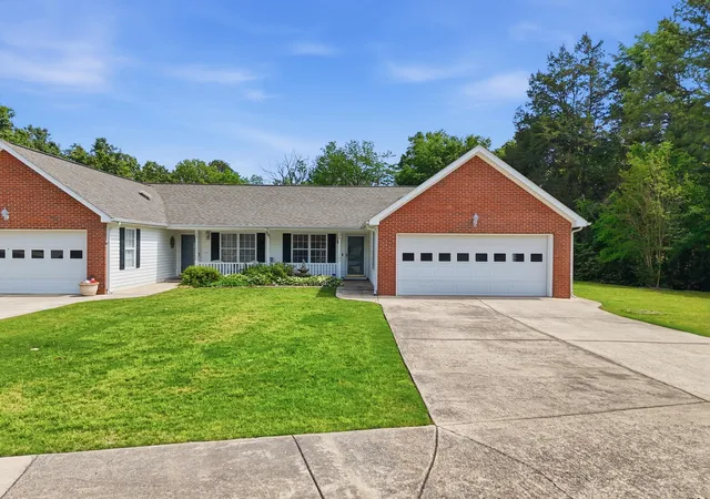 Homes for sale in Rossville, GA | 146 Flagstone Dr, Rossville, GA 30741 | MLS# 1534261