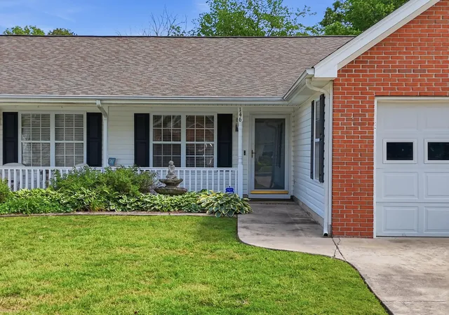 Homes for sale in Rossville, GA | 146 Flagstone Dr, Rossville, GA 30741 | MLS# 1534261
