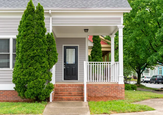 Homes for sale in Chattanooga, TN | 515 E 18th St, Chattanooga, TN 37408 | MLS# 1535408