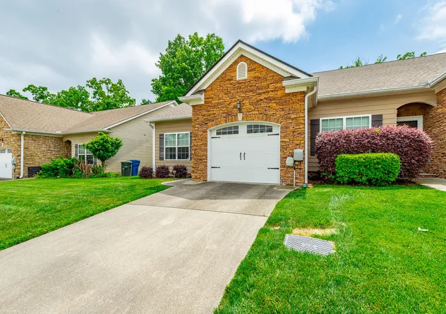 Photo 1 of Townhouse for sale at 7548 Magnolia Leaf Ln, Chattanooga, TN 37421 | MLS# 1534303 | Listing updated on 2026-10-05